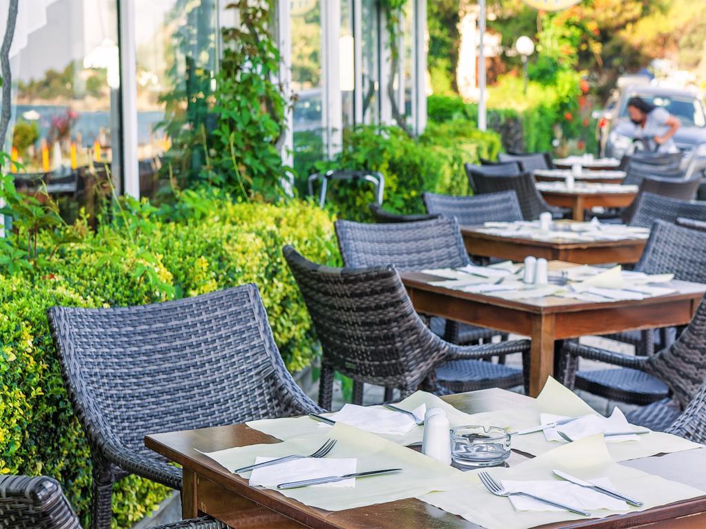 Xenios Dolphin Beach Hotel Ποσείδι Εξωτερικό φωτογραφία