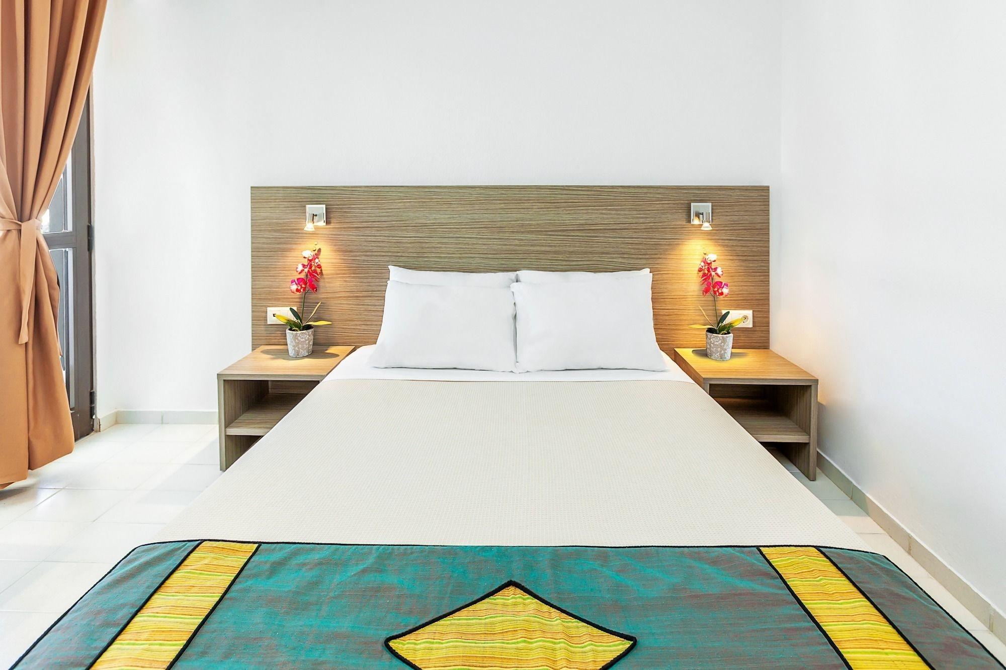 Xenios Dolphin Beach Hotel Ποσείδι Εξωτερικό φωτογραφία