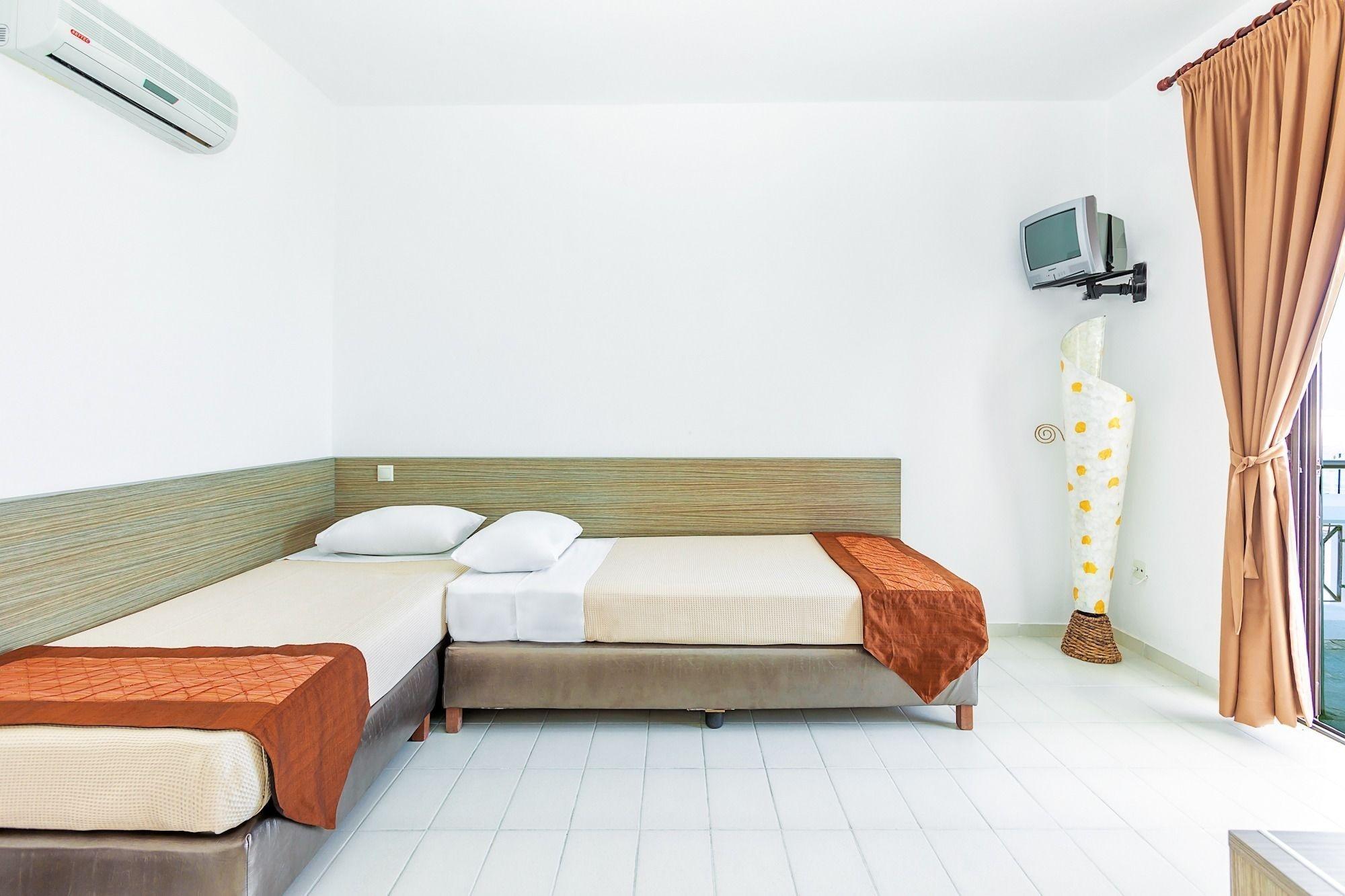 Xenios Dolphin Beach Hotel Ποσείδι Εξωτερικό φωτογραφία