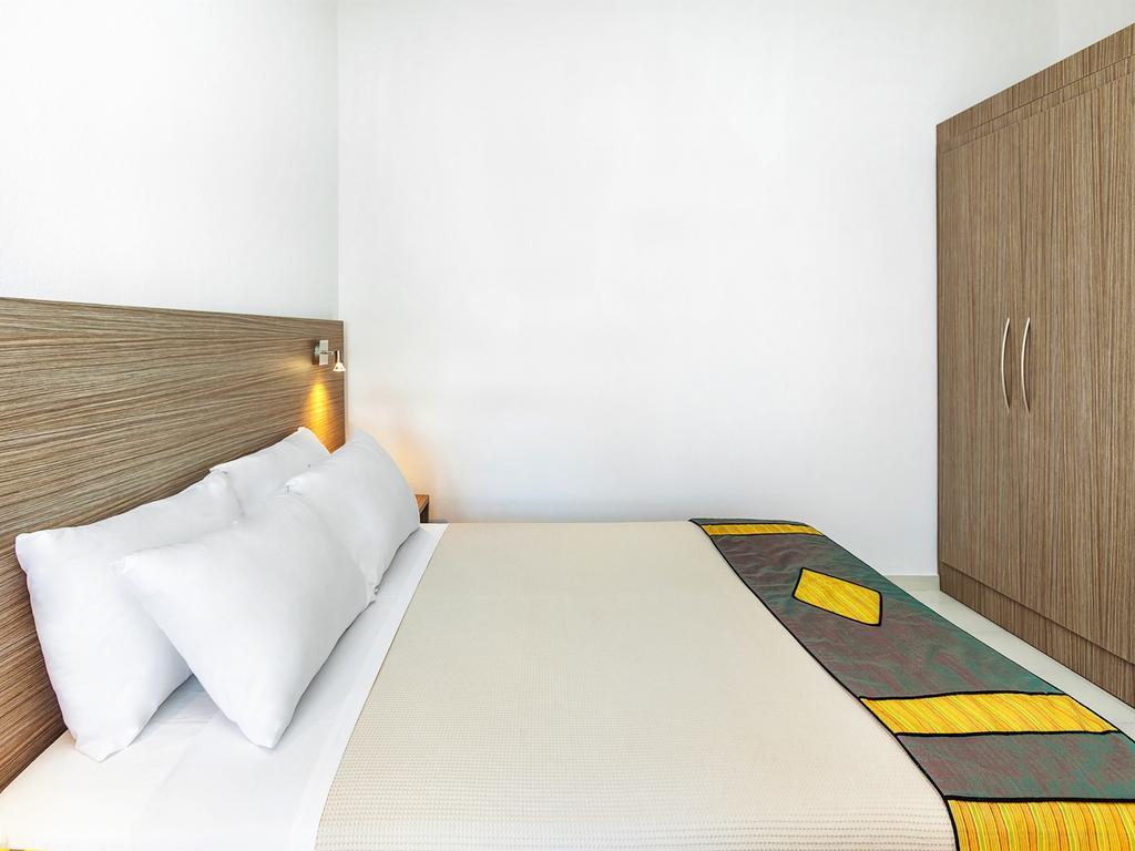Xenios Dolphin Beach Hotel Ποσείδι Δωμάτιο φωτογραφία