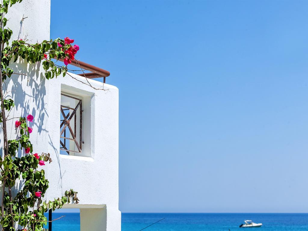Xenios Dolphin Beach Hotel Ποσείδι Δωμάτιο φωτογραφία
