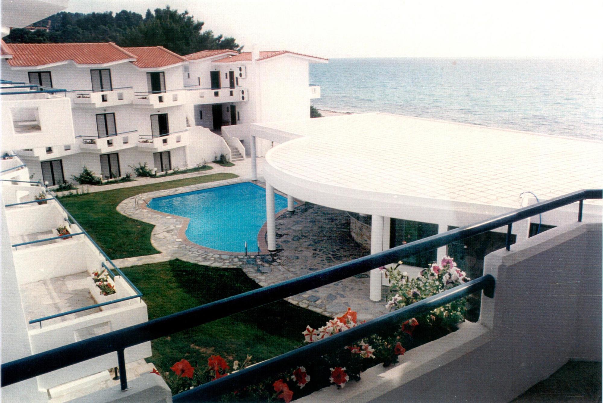Xenios Dolphin Beach Hotel Ποσείδι Εξωτερικό φωτογραφία